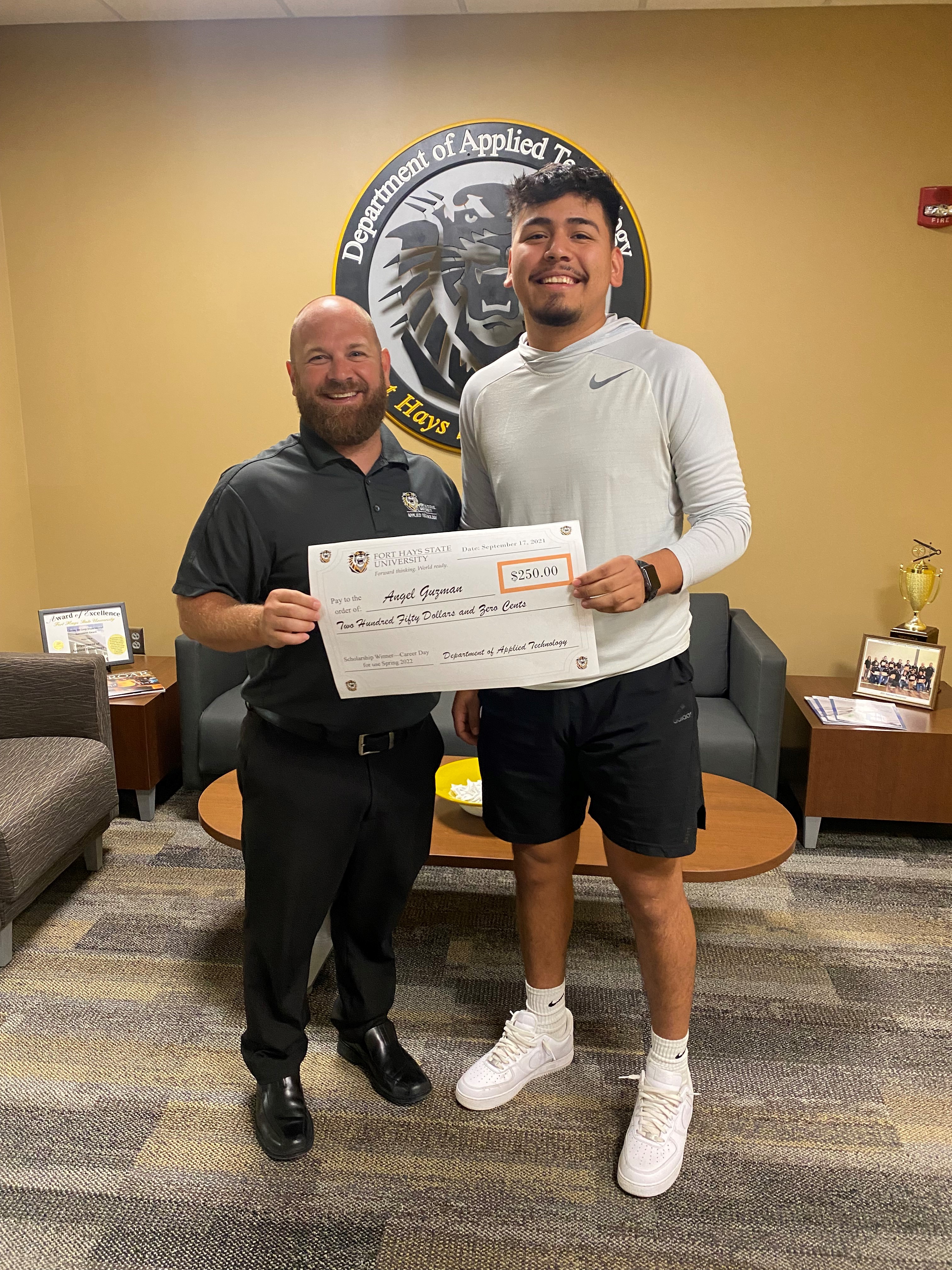 career-day-scholarship-winner---2021---angel-guzman