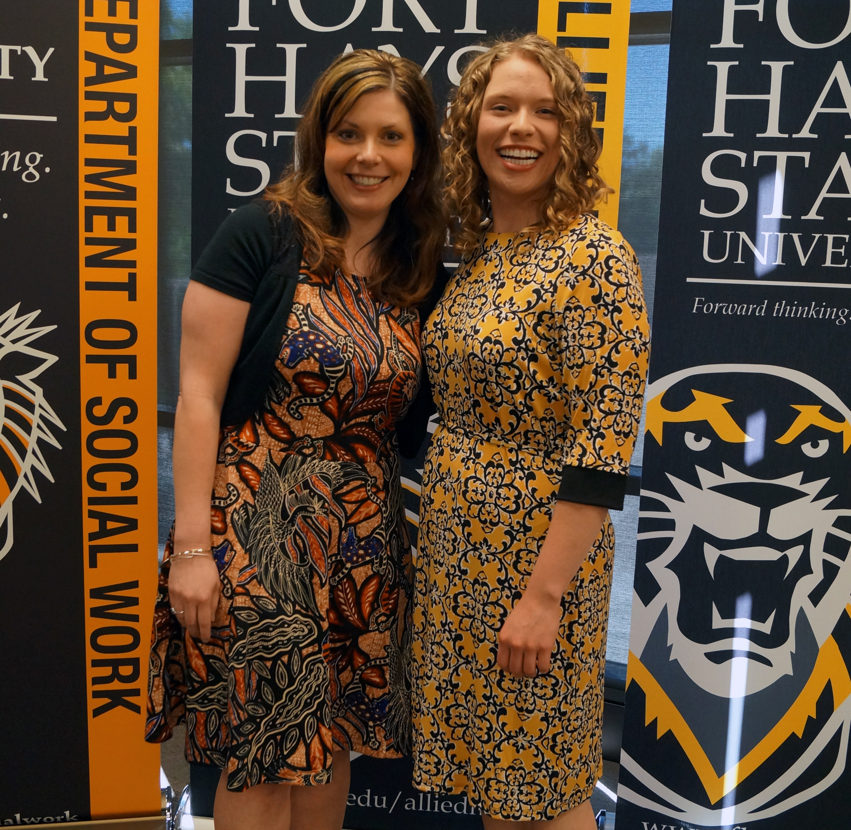 2016 CHBS Outstanding Undergraduate Student-Samantha Elliott 2016 CHBS Outstanding Undergraduate Student-Samantha Elliott