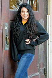 Alinexis Castillo Photo