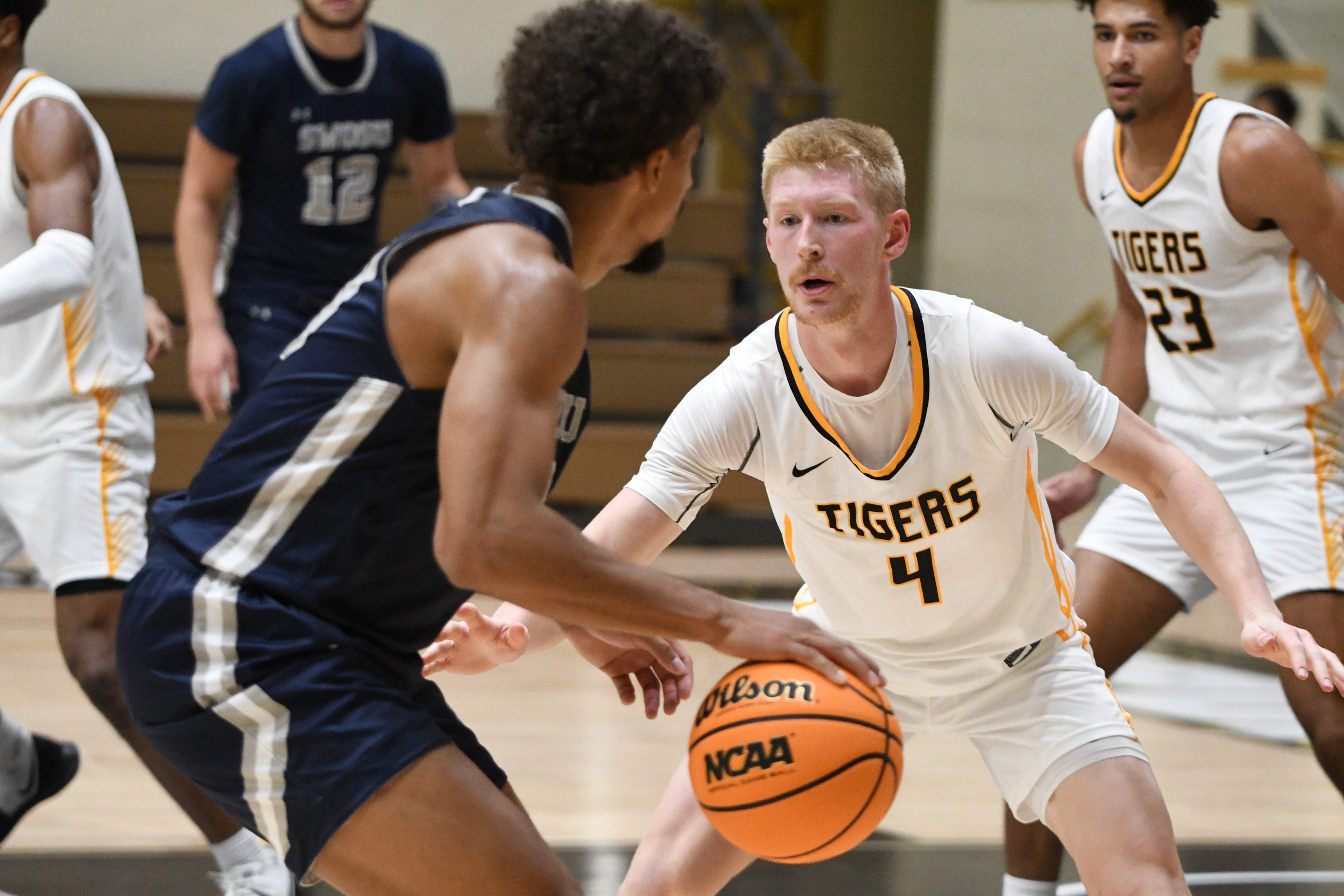 Tiger Basketball Player Number 4, Bjarni Jonsson