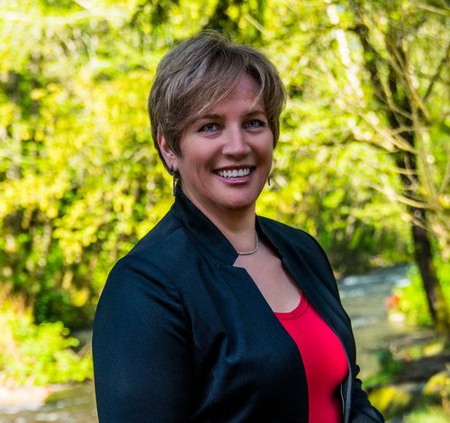Dr. Andrea Luoma
