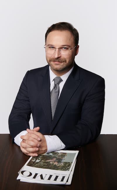 Dr. Nicholas Moutinho