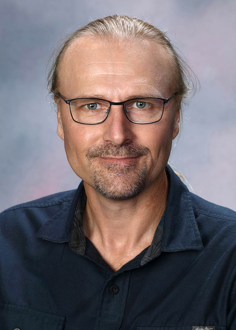 Photo of Tim Davis, Ph.D., LSCSW